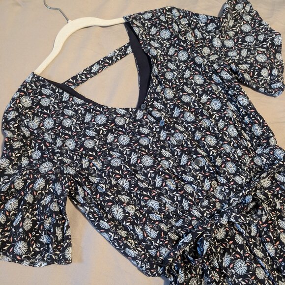 LOFT Blue Floral, Short-Sleeved Romper (Size S) - Picture 7 of 7